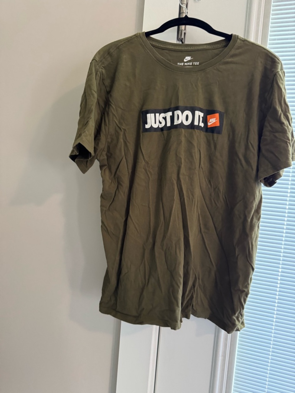 Nike Men's Olive Green 'Just Do It' Logo Tee